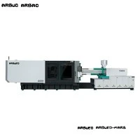 650トン横型油圧式射出成形機